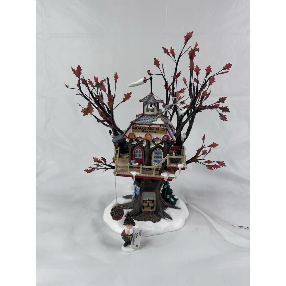 Dept 56 North Pole Woods Oakwood Post Office Branch Treehouse Christmas Elf